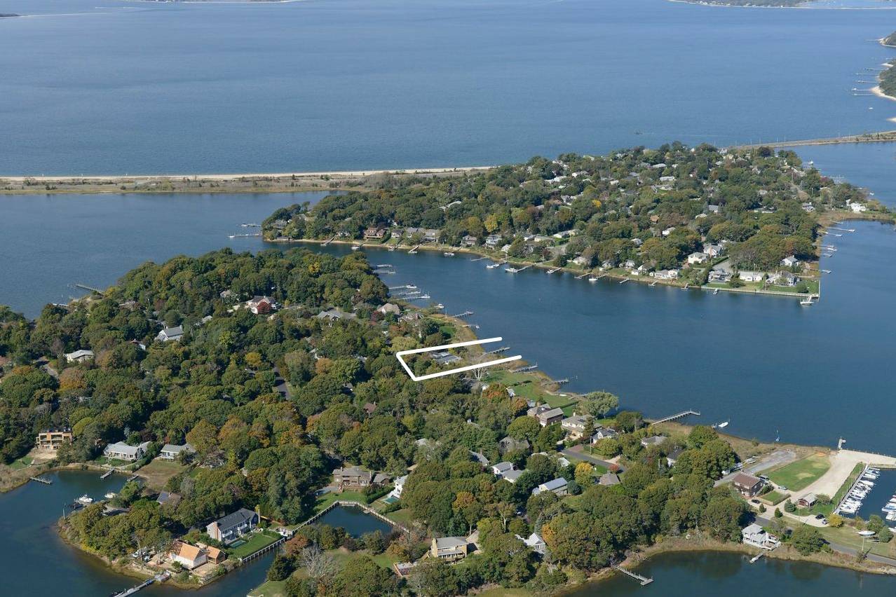 84 Redwood Road Sag Harbor, NY 11963 - Photo 23 of 23 Gallery Image 23