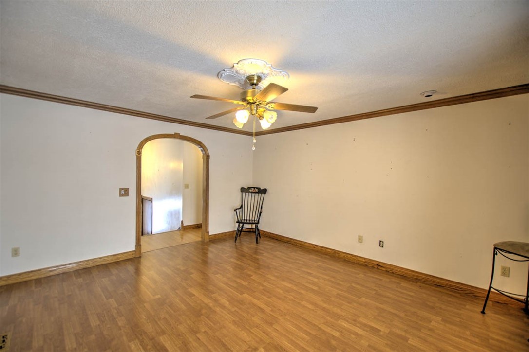 1051 Valley View Court Decatur, IL 62522 - Photo 12 of 27 Gallery Image 12