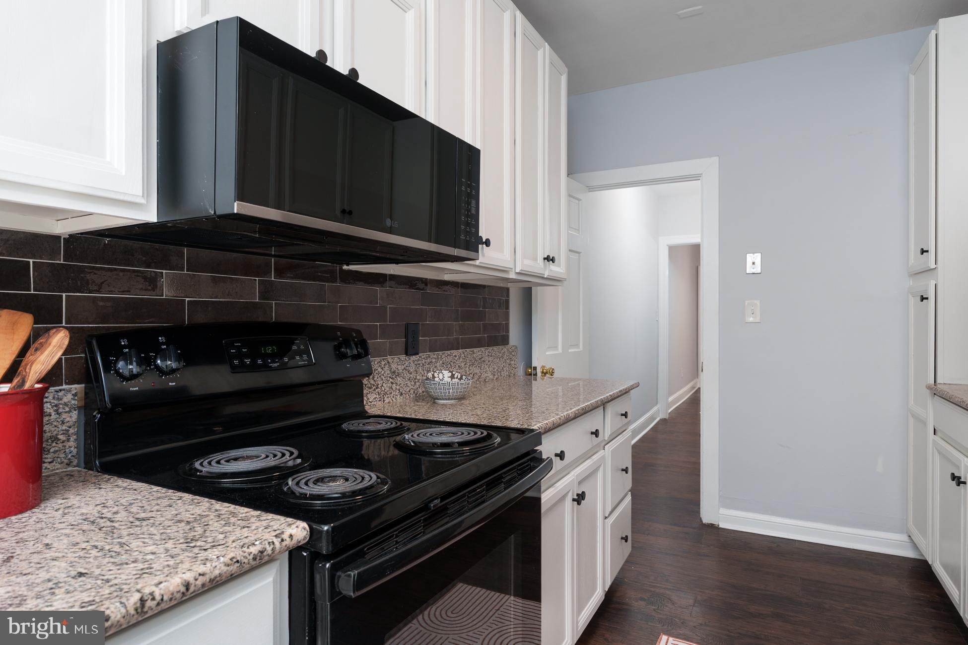 156 Mercer Street Princeton, NJ 08540 - Photo 9 of 32