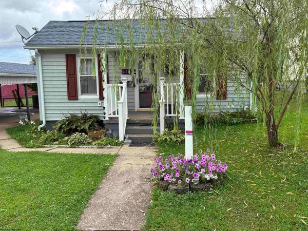 $107,000 | 410 Monroe Avenue, Weston, WV 26452