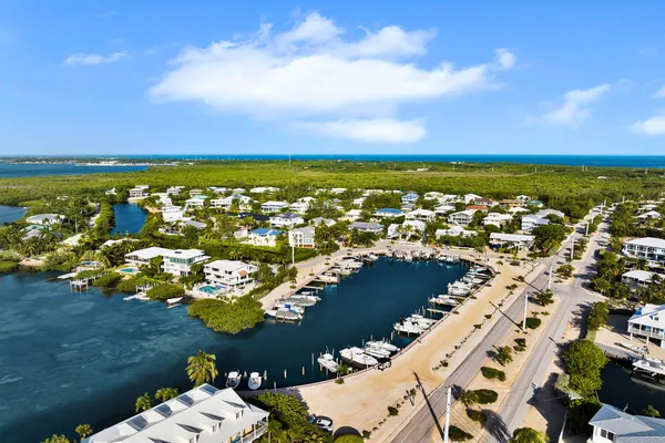 $1,599,000 | 124 Venetian Way, Islamorada, FL 33036