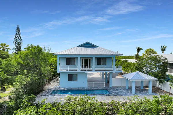 $1,599,000 | 124 Venetian Way, Islamorada, FL 33036