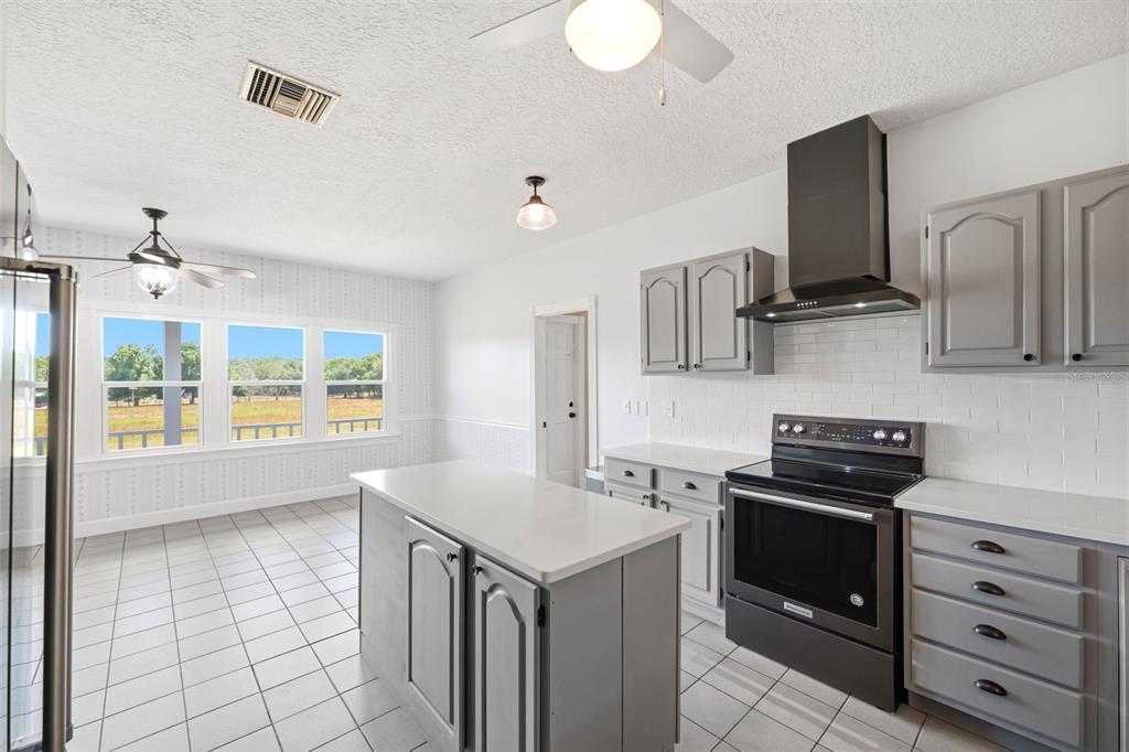 35600 Blanton Road Dade City, FL 33523 - Photo 16 of 95