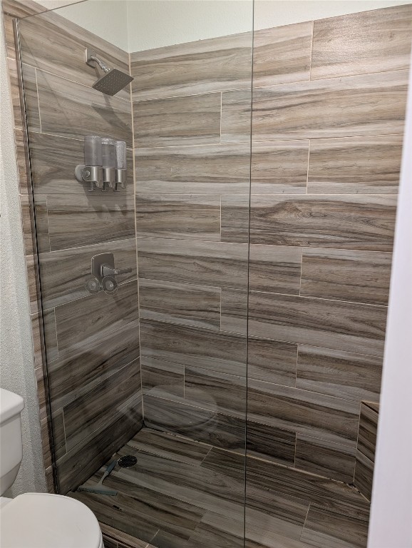 2529 Rio Grande Street, Unit 6 Austin, TX 78705 - Photo 12 of 19 a bathroom with a shower