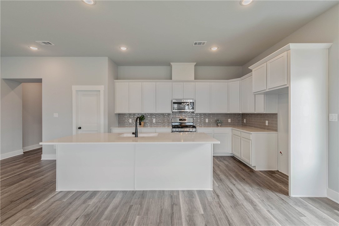 2811 Spector Drive Bryan, TX 77808 - Photo 8 of 23
