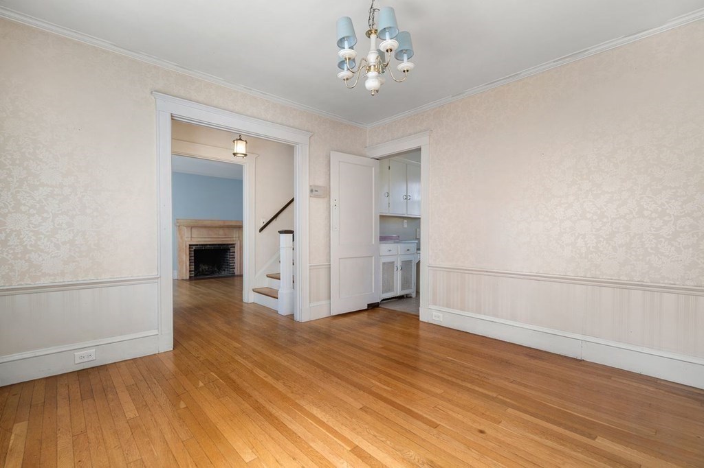 5 Upton Road Waltham, MA 02452 - Photo 14 of 38 Gallery Image 14