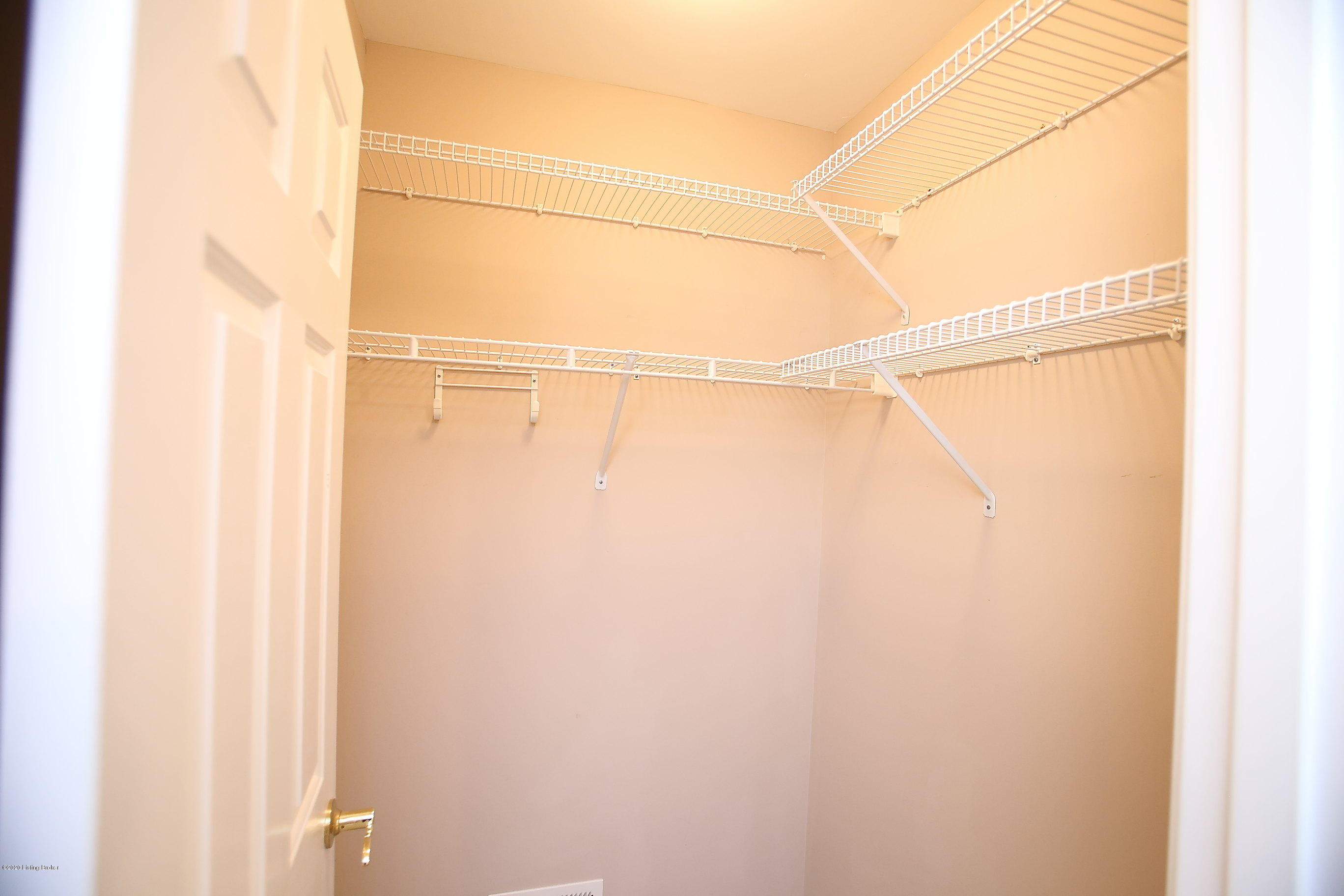 1413 Twin Ridge Road Louisville, KY 40242 - Photo 29 of 42 Bedroom 2 Closet
