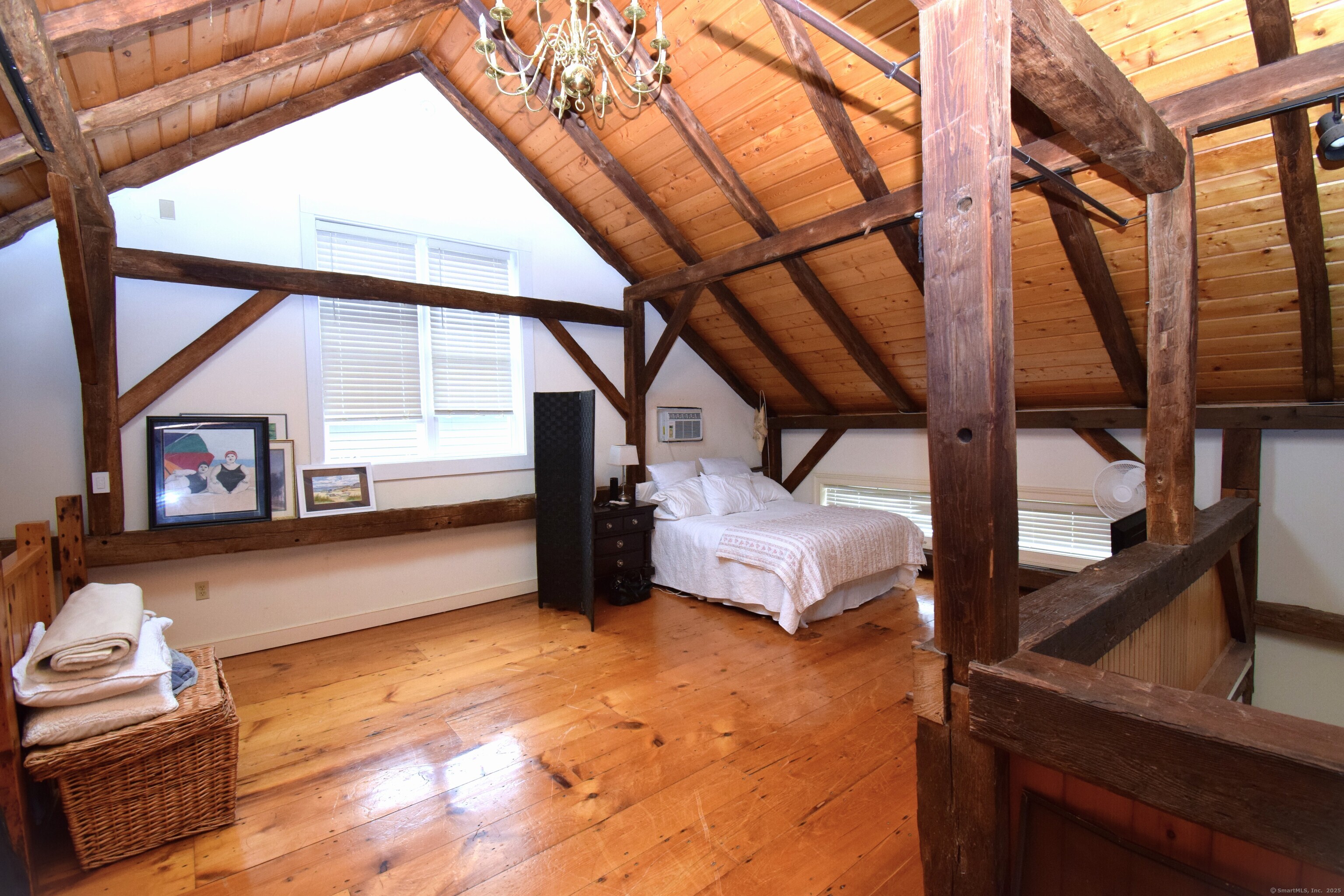 1306 Boston Post Road Westbrook, CT 06498 - Photo 9 of 12 a living room with furniture
