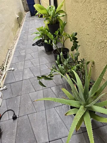 $5,600 | 7042 Northwest 103rd Path, Doral, FL 33178