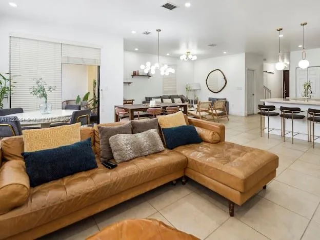 $5,600 | 7042 Northwest 103rd Path, Doral, FL 33178