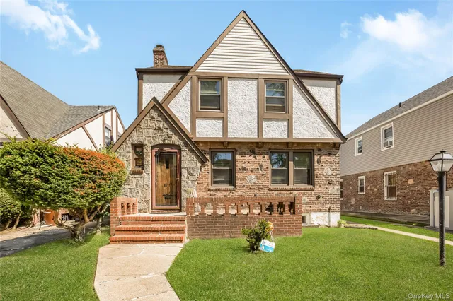 $749,000 | 117-47 222nd Street | Cambria Heights
