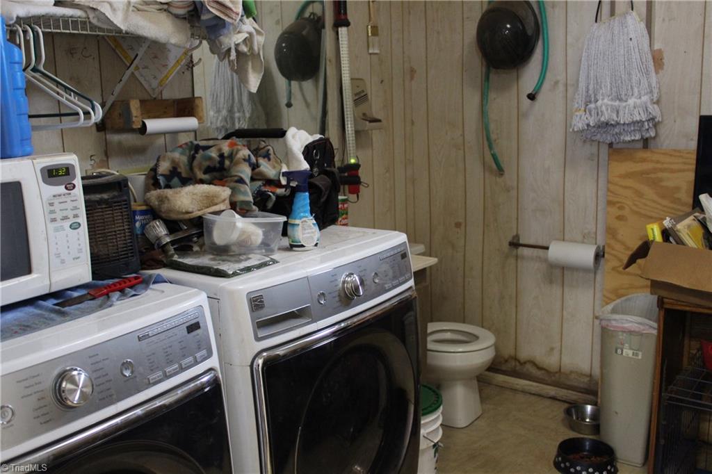 4758 Kinnamon Road Clemmons, NC 27012 - Photo 22 of 30 Laundry room is a separate room in the garage and also has a half bath with a huge closet