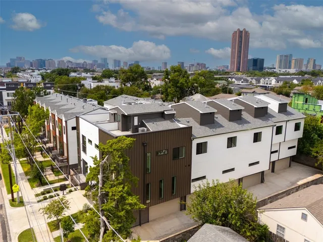 a picture of city view