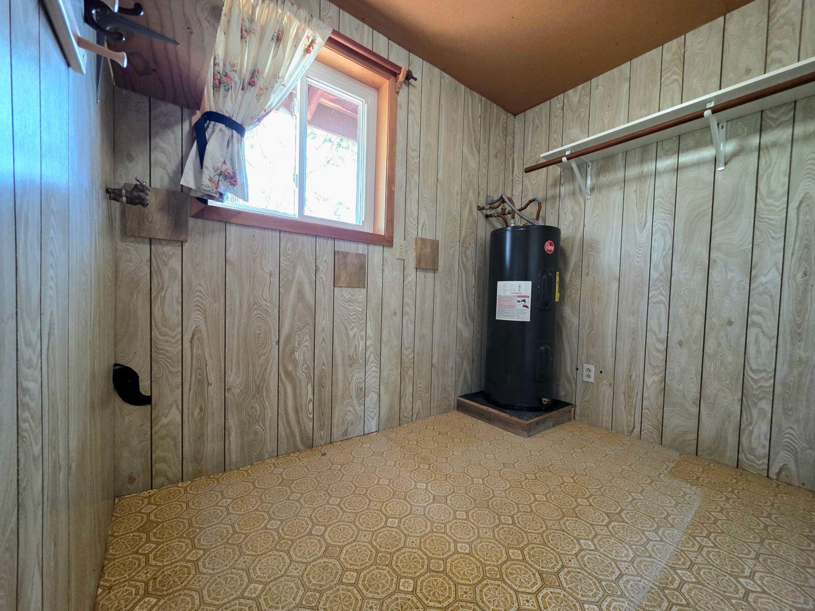 2129 Brady Road Hayfork, CA 96041 - Photo 15 of 39 br15