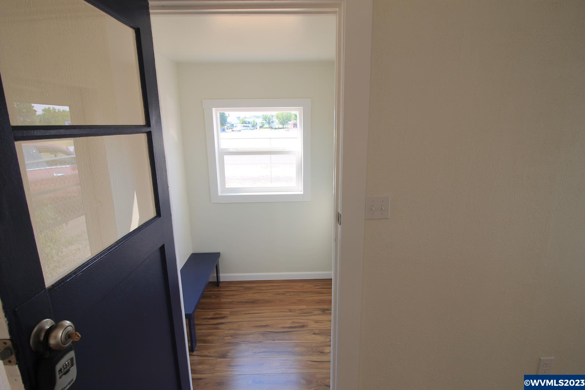 311 Gilbert Street Lebanon, OR 97355 - Photo 5 of 33
