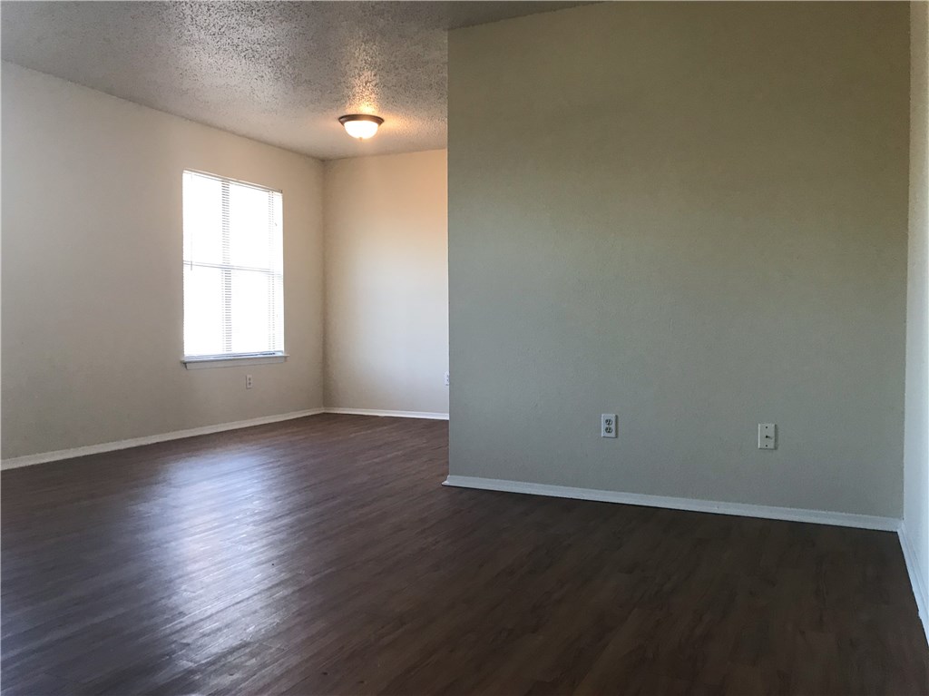 1203 West 49th Street, Unit D Austin, TX 78756 - Photo 3 of 8