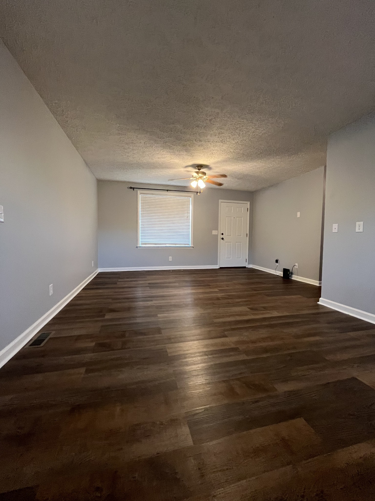 2741 Gideon Road Greenbrier, TN 37073 - Photo 3 of 12 a view of room and window