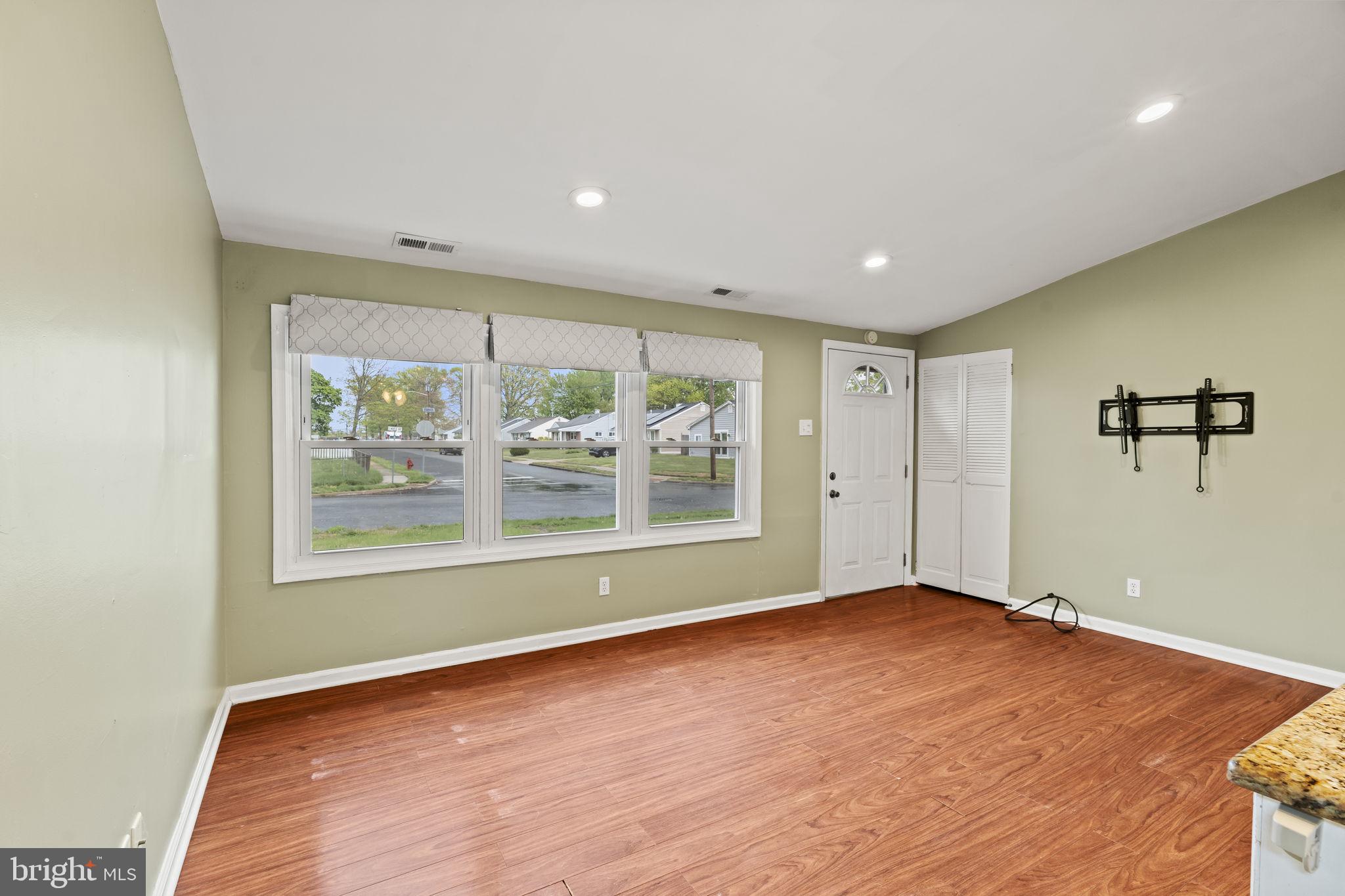 520 South Maple Avenue Maple Shade, NJ 08052 - Photo 6 of 24
