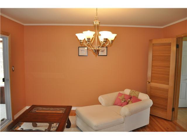 1435 Kingsgate Road Columbus, OH 43221 - Photo 5 of 10
