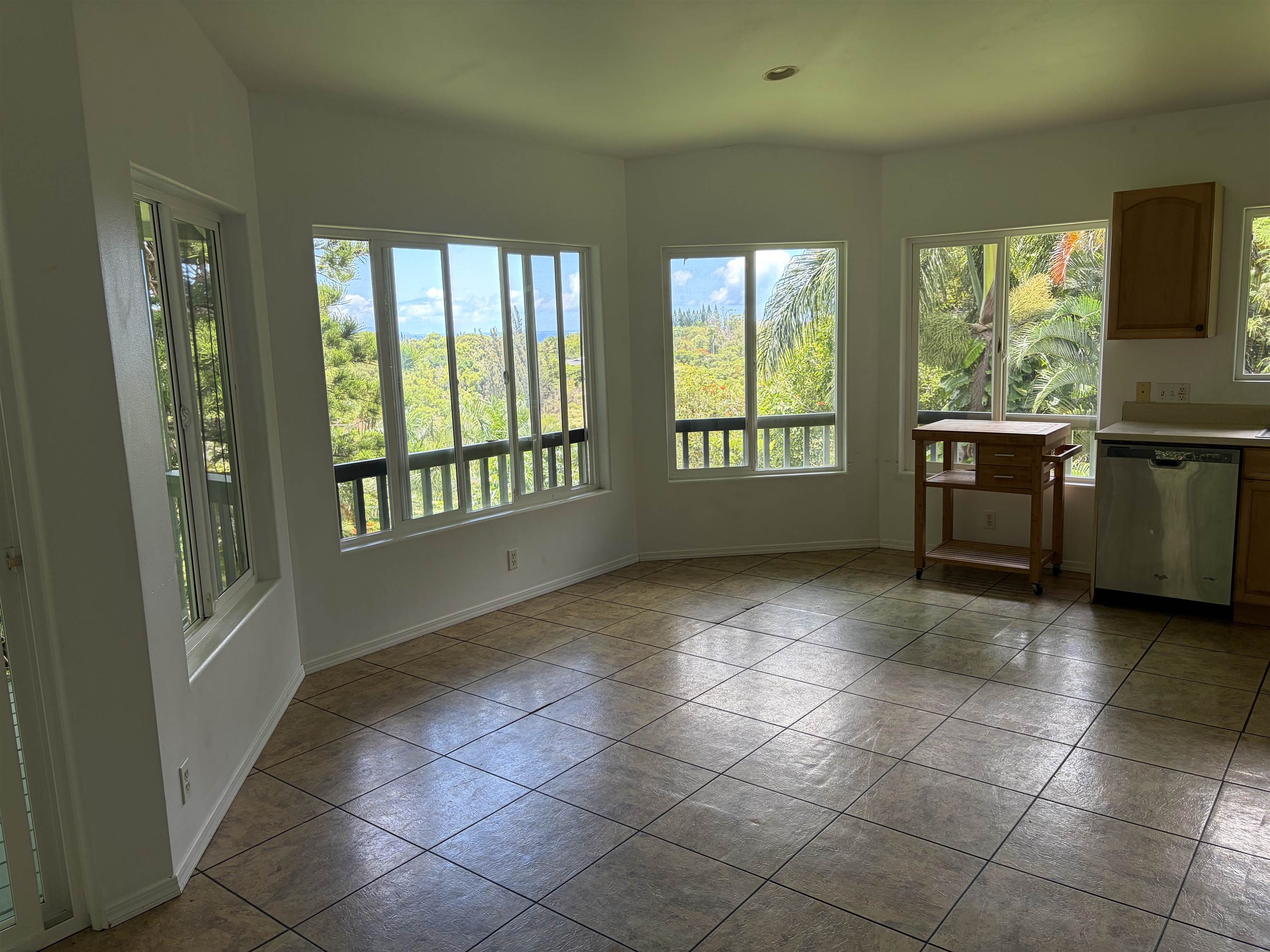 580 West Kuiaha Road Haiku, HI 96708 - Photo 13 of 29