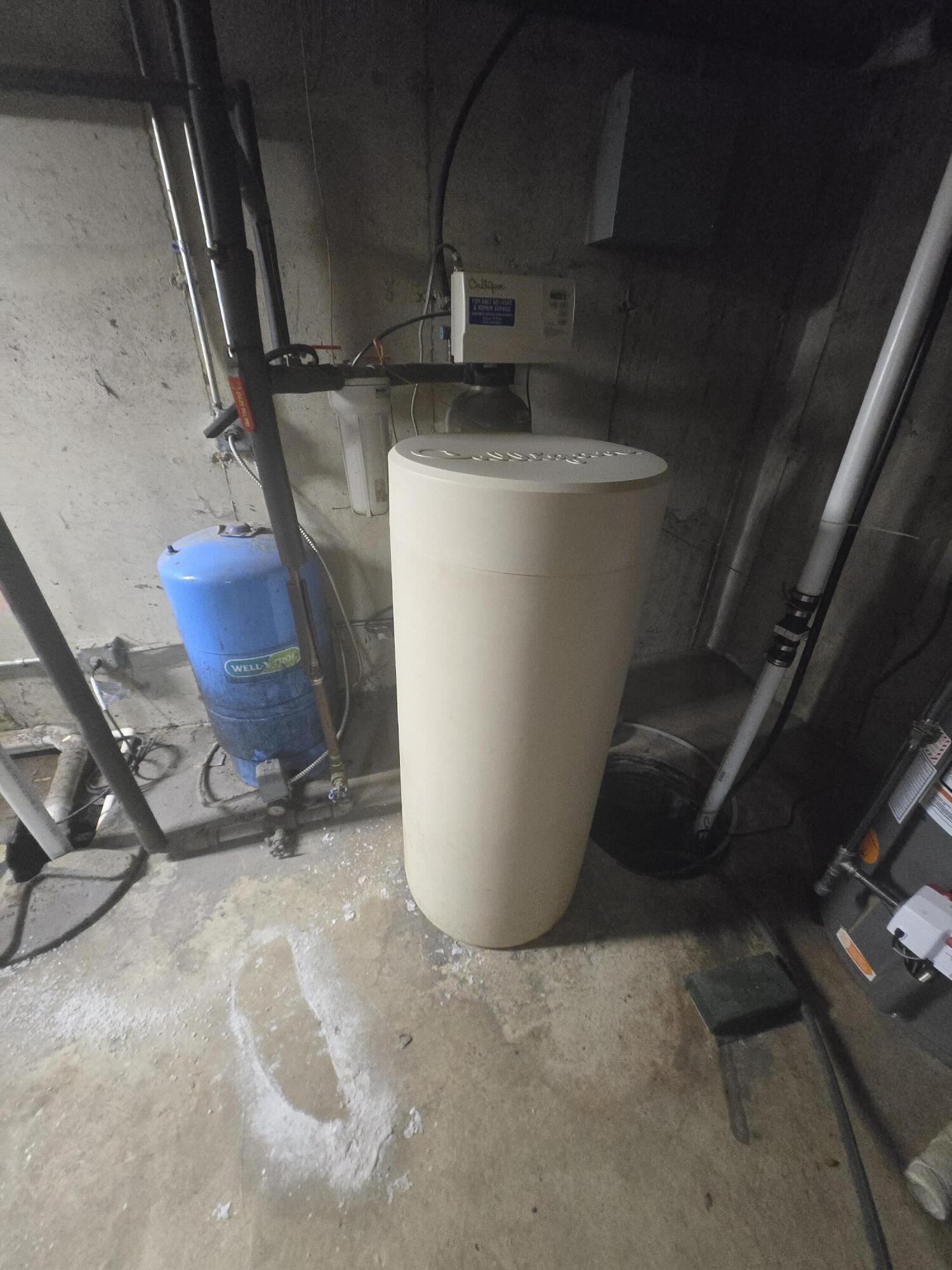 769 Kosmerick Road Bronson, MI 49028 - Photo 109 of 114 Water softener owned