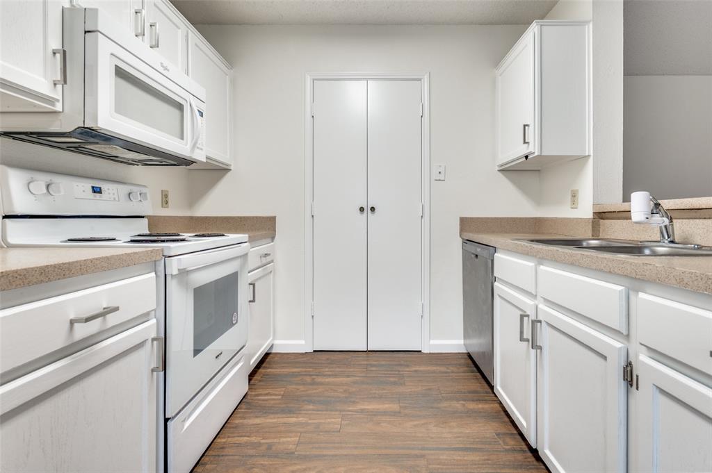 232 South Pipeline Road West, Unit 234 Euless, TX 76040 - Photo 4 of 12