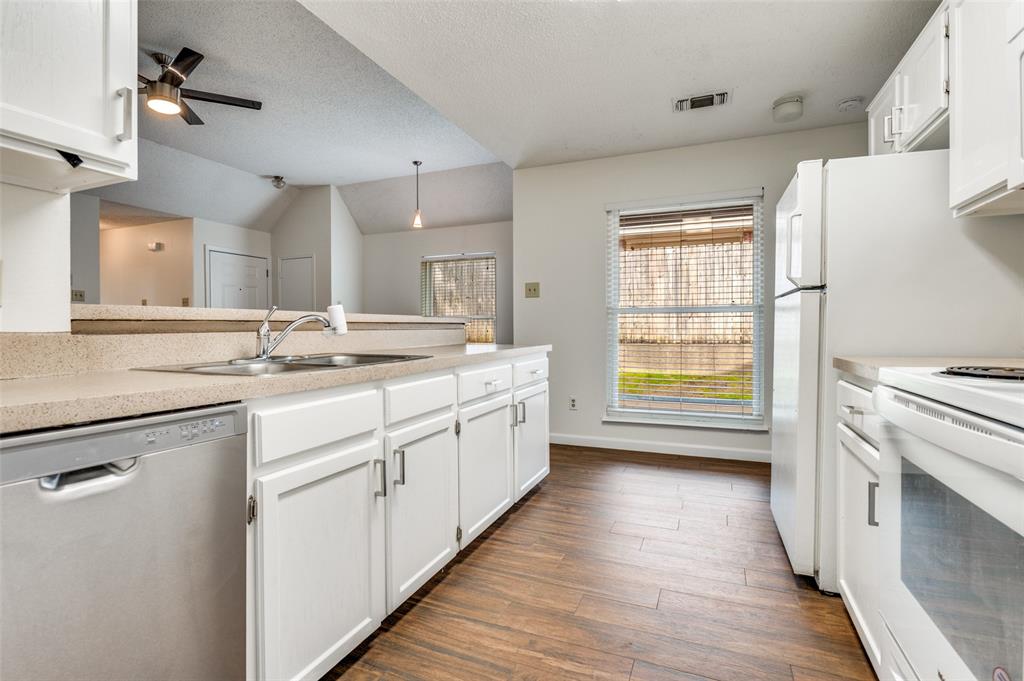 232 South Pipeline Road West, Unit 234 Euless, TX 76040 - Photo 5 of 12