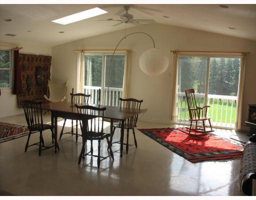 79 Ridge Road Braddock Hills, PA 15221 - Photo 5 of 17 Den/Family/Great Room.