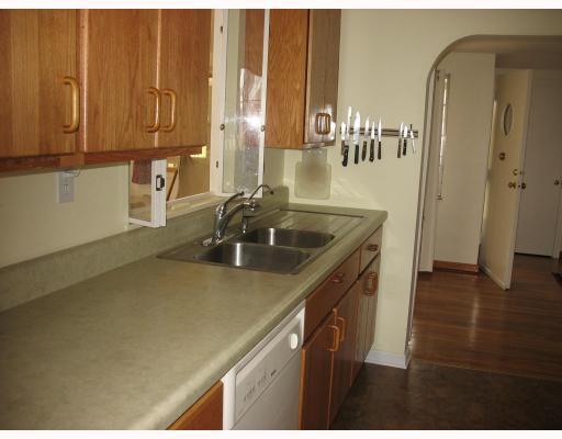 79 Ridge Road Braddock Hills, PA 15221 - Photo 7 of 17 Kitchen.