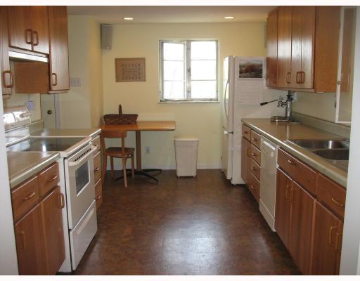 79 Ridge Road Braddock Hills, PA 15221 - Photo 8 of 17 Kitchen.