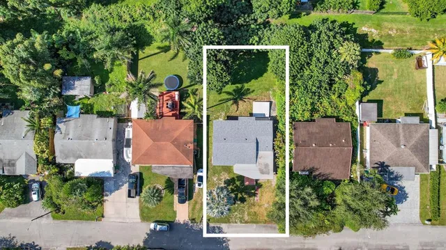 $444,000 | 4631 Southwest 54th Terrace, Davie, FL 33314