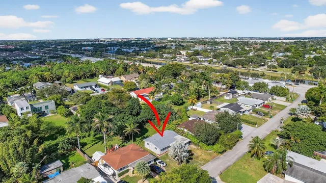 $444,000 | 4631 Southwest 54th Terrace, Davie, FL 33314