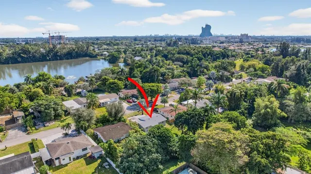 $444,000 | 4631 Southwest 54th Terrace, Davie, FL 33314