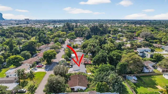 $444,000 | 4631 Southwest 54th Terrace, Davie, FL 33314