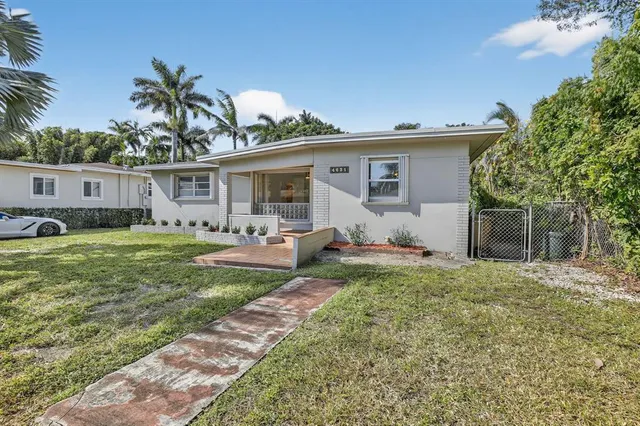 $444,000 | 4631 Southwest 54th Terrace, Davie, FL 33314