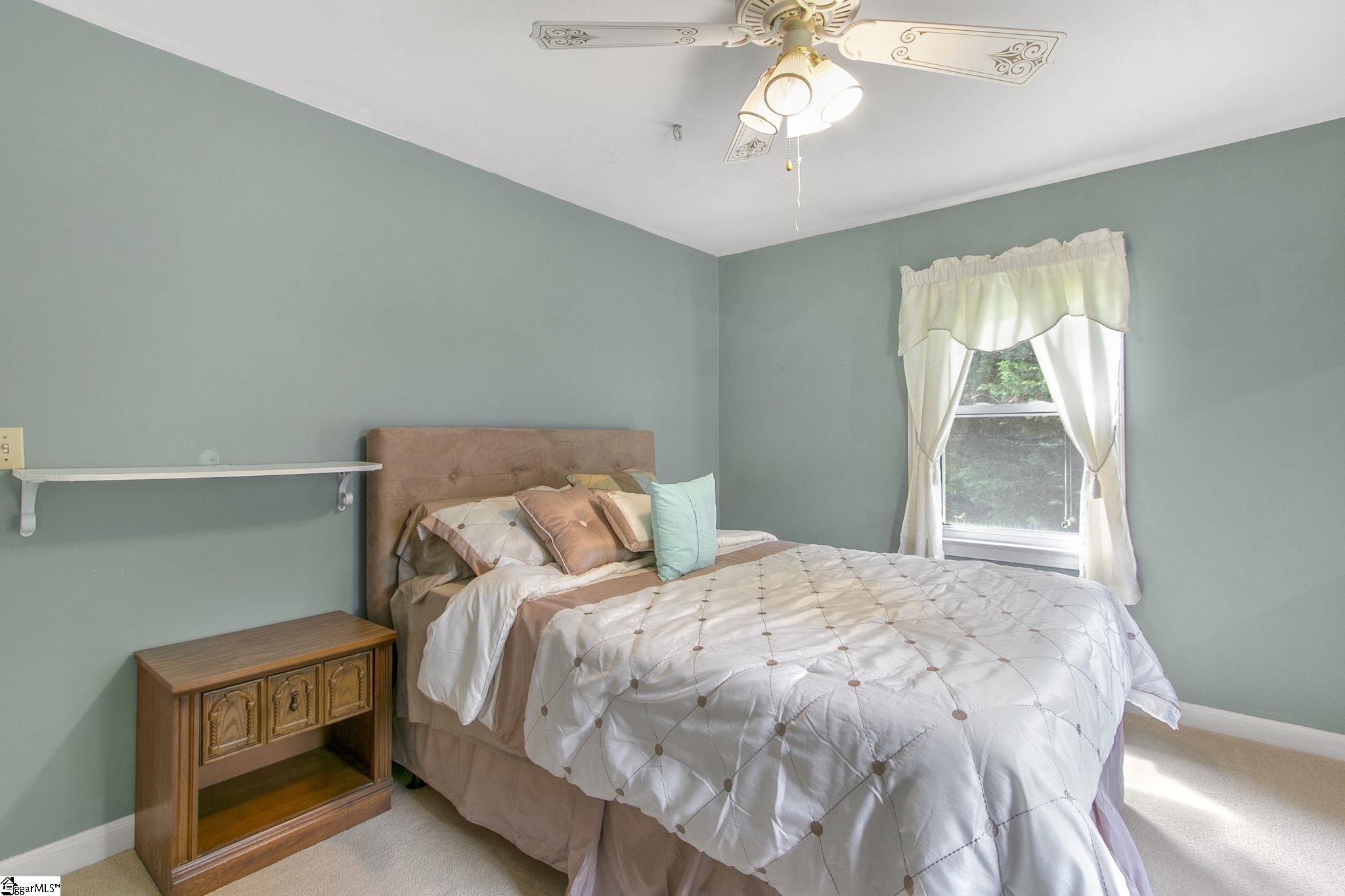908 Fox Squirrel Ridge Road Pickens, SC 29671 - Photo 20 of 36