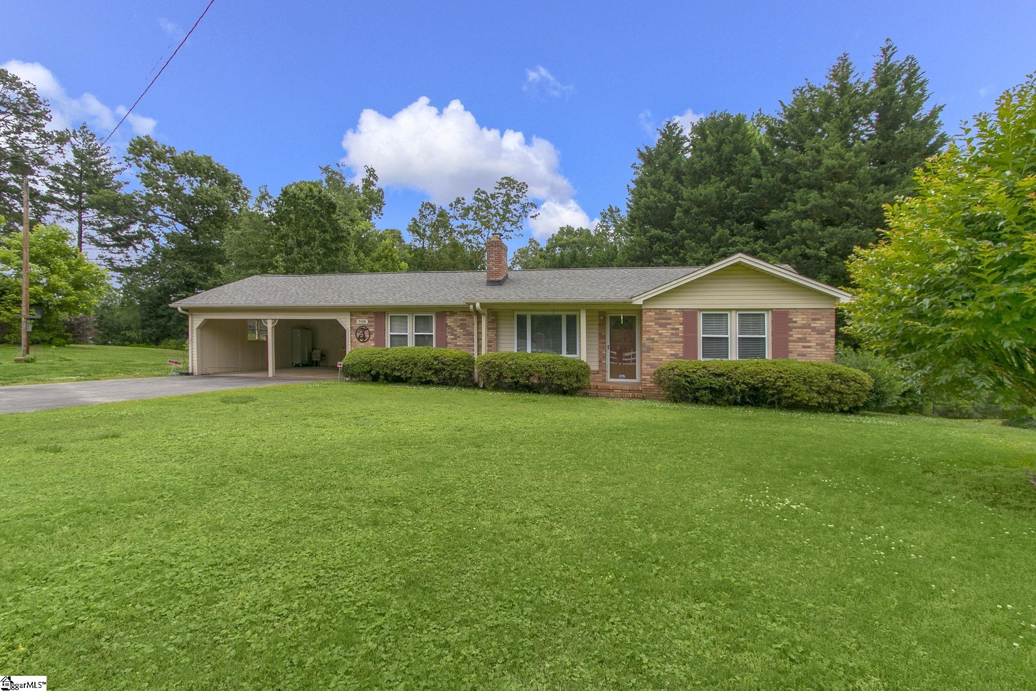 908 Fox Squirrel Ridge Road Pickens, SC 29671 - Photo 3 of 36