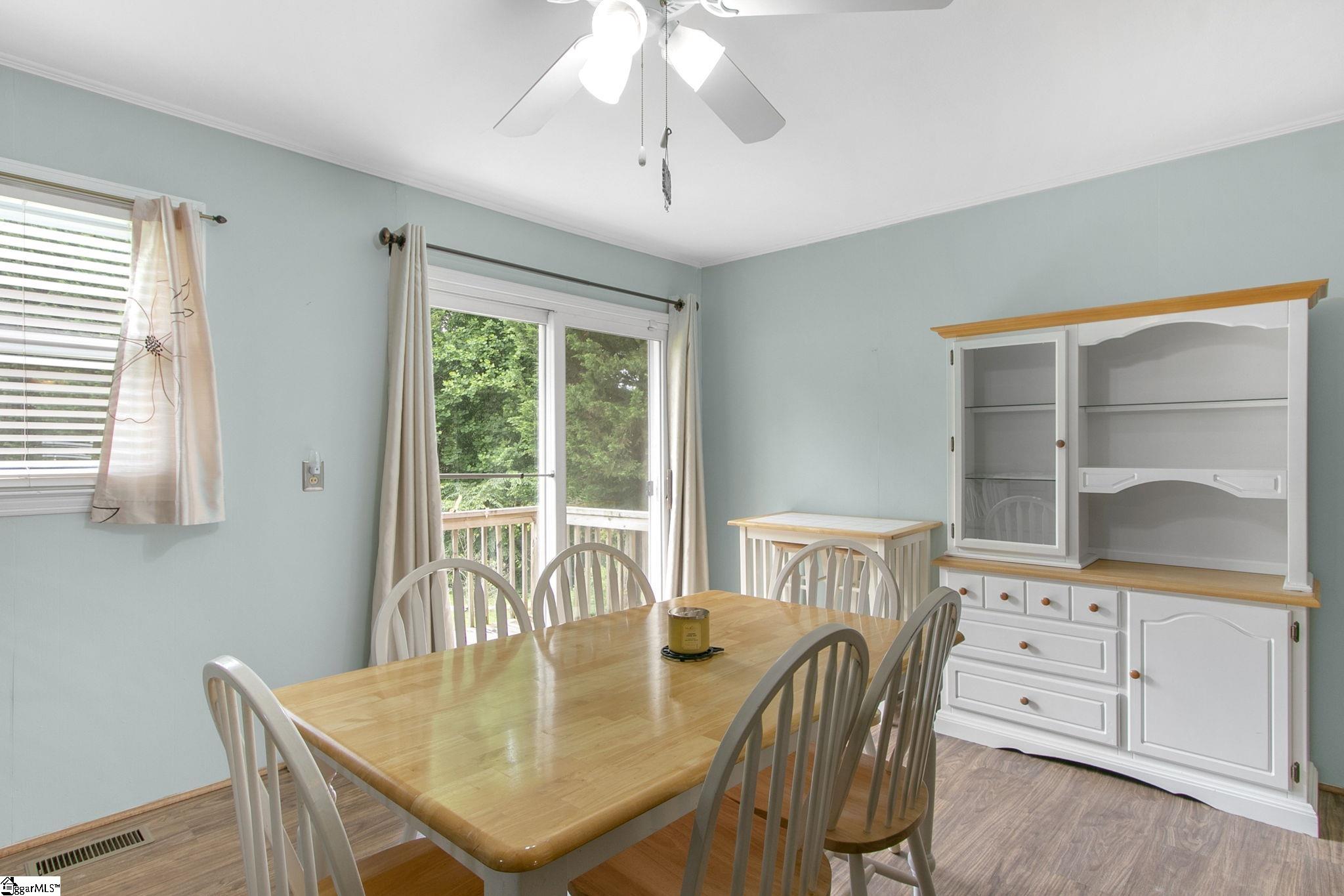 908 Fox Squirrel Ridge Road Pickens, SC 29671 - Photo 10 of 36