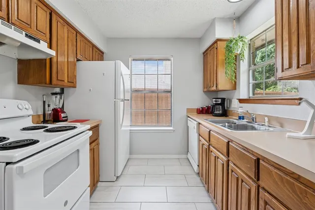 $1,800 | 9780 Windy Ridge Road, Frisco, TX 75033