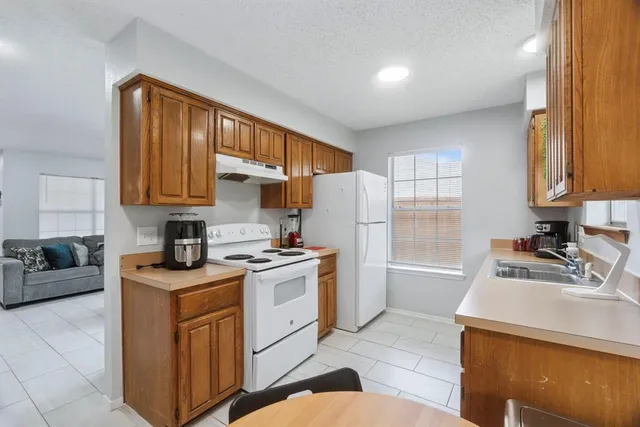 $1,800 | 9780 Windy Ridge Road, Frisco, TX 75033