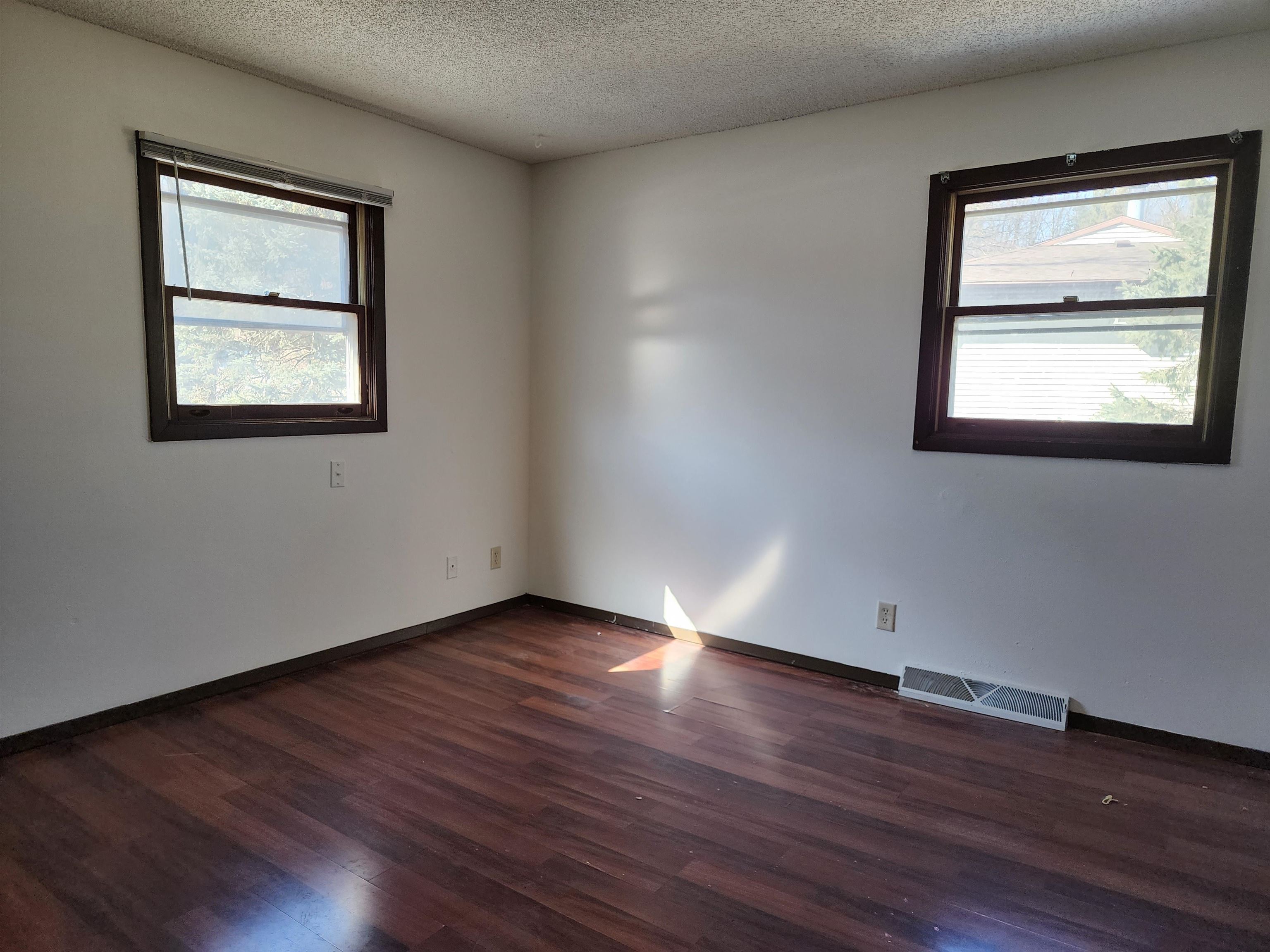 4550 Mccann Road Madison, WI 53714 - Photo 23 of 36