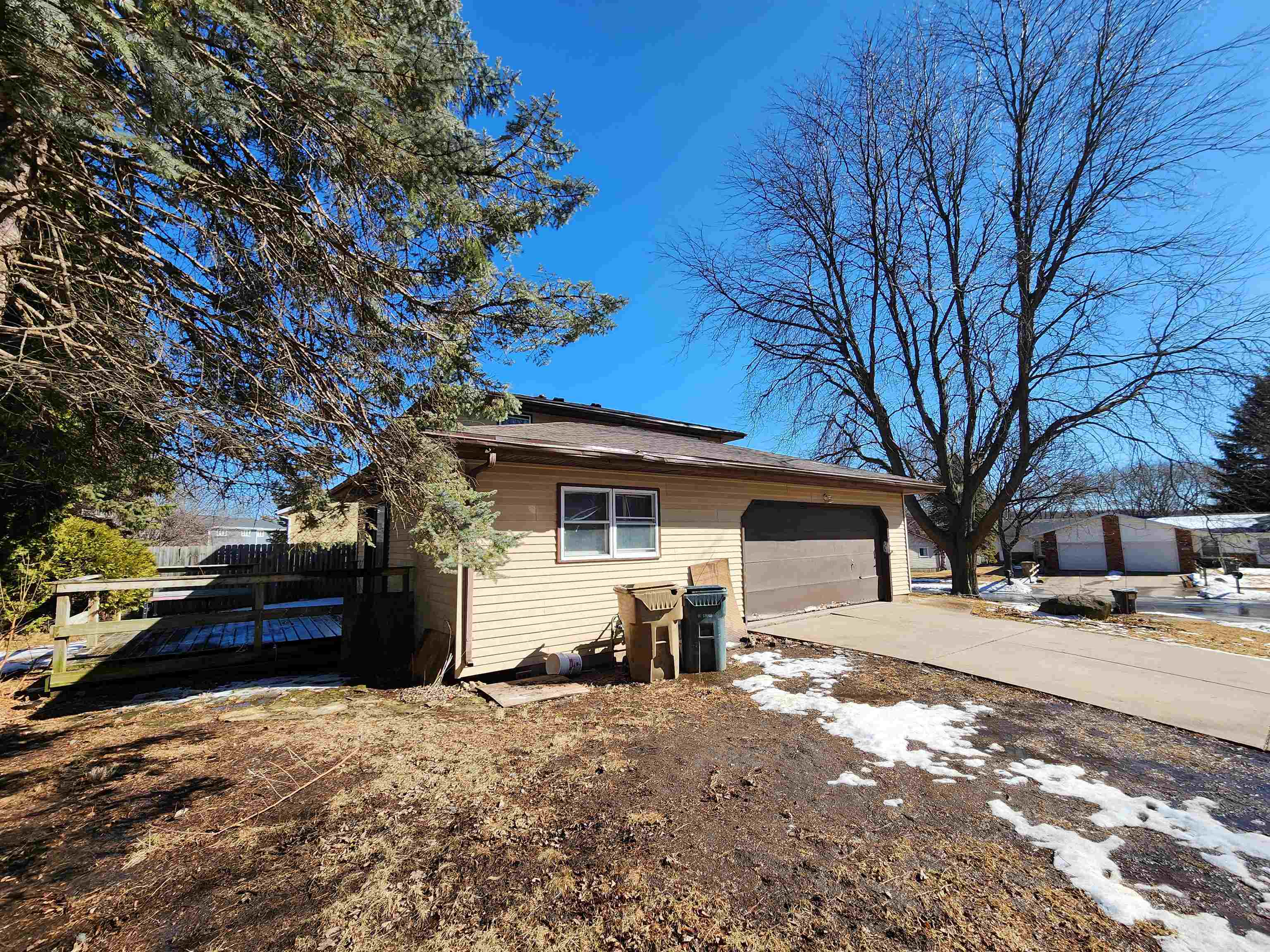 4550 Mccann Road Madison, WI 53714 - Photo 4 of 36