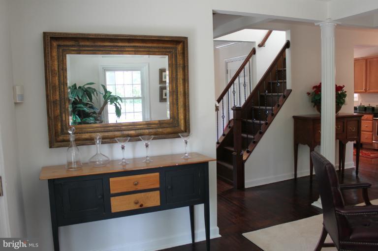 8611 Cedar Street Silver Spring, MD 20910 - Photo 15 of 28 Family Room