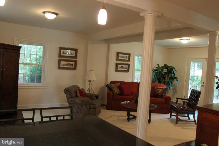 8611 Cedar Street Silver Spring, MD 20910 - Photo 17 of 28 Family Room