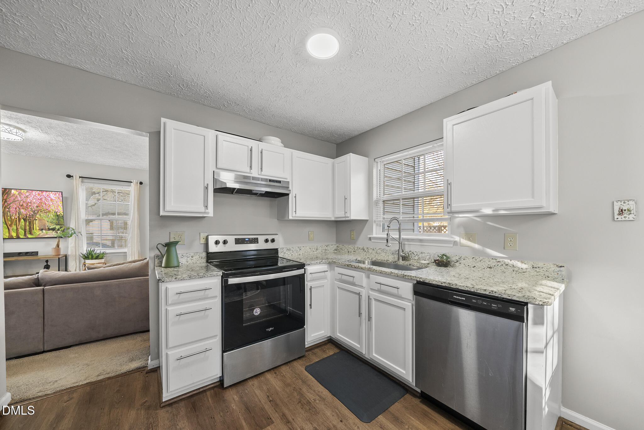 3101 Ebony Court Raleigh, NC 27610 - Photo 8 of 22 DSC09333