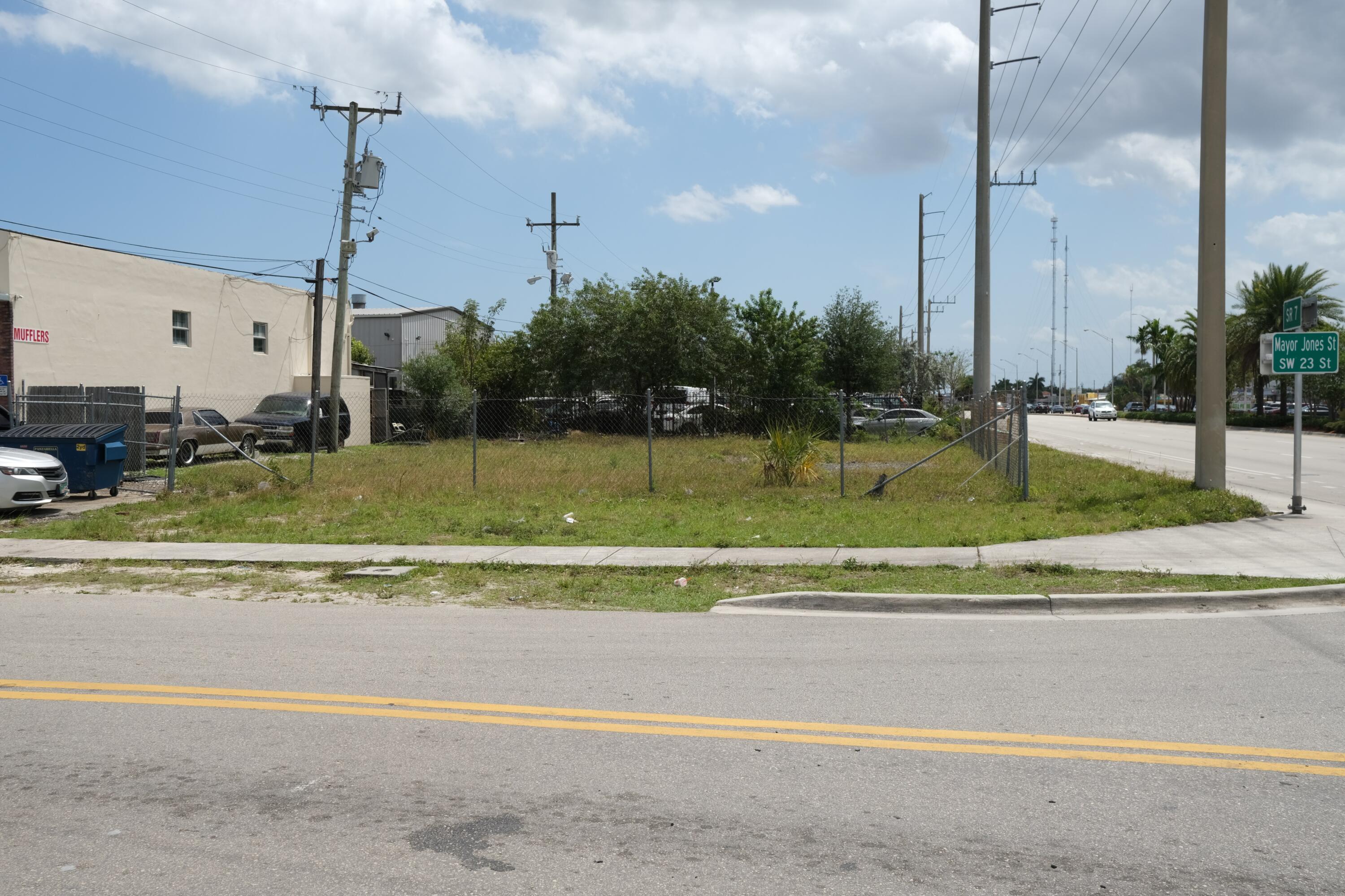 2301 South State 7 Rd Park West Park, FL 33023 - Photo 4 of 5 JAX45739 - e