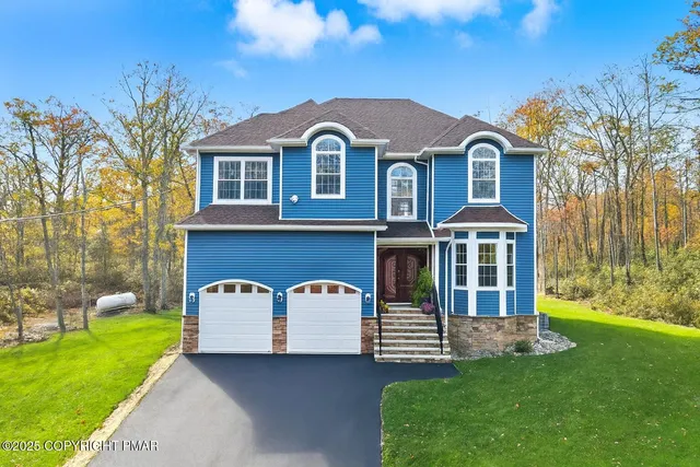 $1,100,000 | 109 Forest Lake Drive, Jim Thorpe, PA 18229