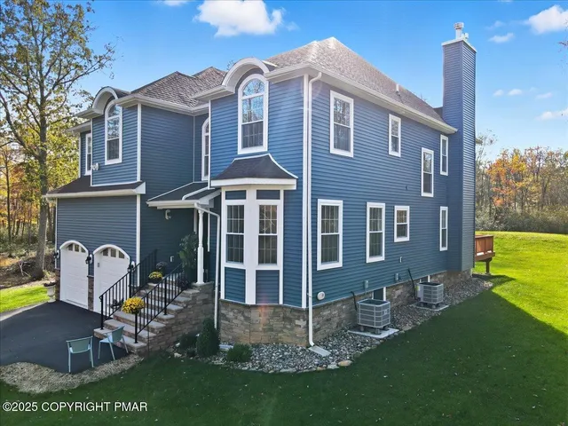 $1,100,000 | 109 Forest Lake Drive, Jim Thorpe, PA 18229