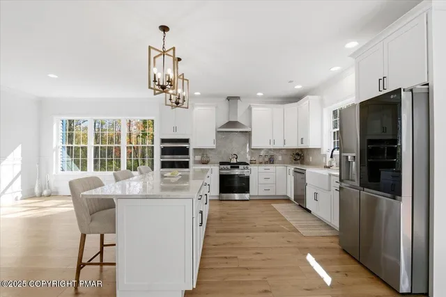 $1,100,000 | 109 Forest Lake Drive, Jim Thorpe, PA 18229