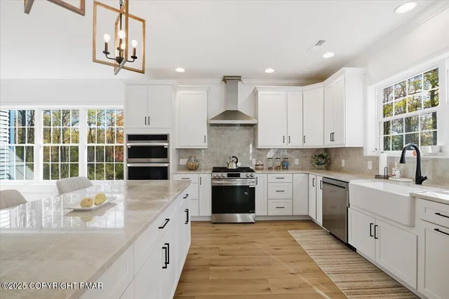 $1,100,000 | 109 Forest Lake Drive, Jim Thorpe, PA 18229